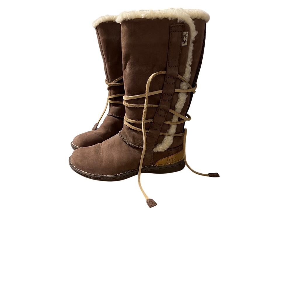 Like new Women’s UGG Catalina boots